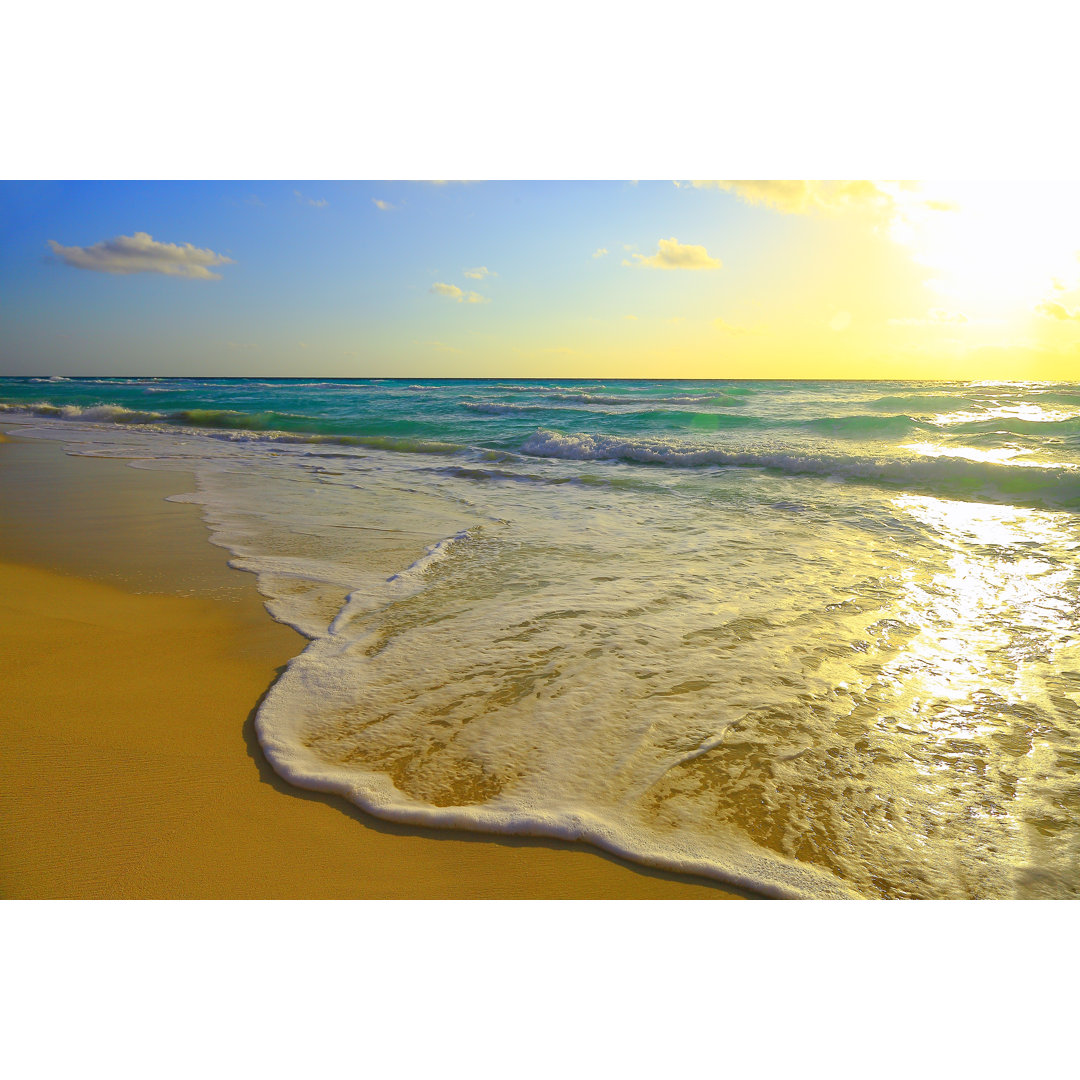 Verlassener Strand von Agustavop - Leinwandbild