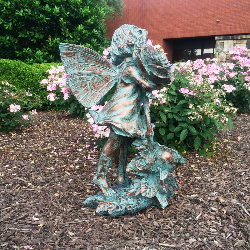 Statue de jardin Suffolk Fairy Lillian Rose