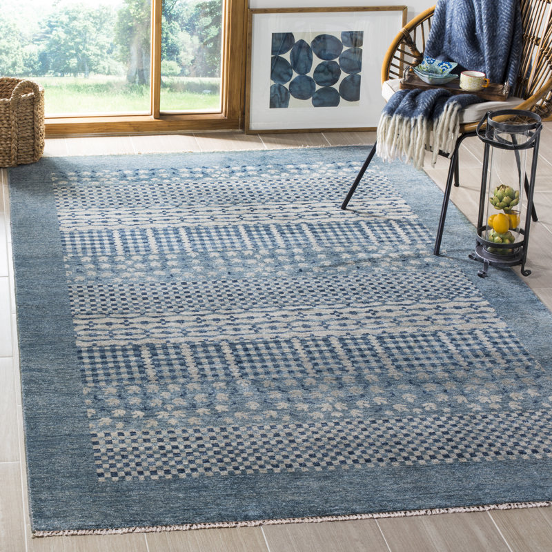 Vineyard Hand-Loomed Wool Blue Area Rug, Rectangle 6' x 9'