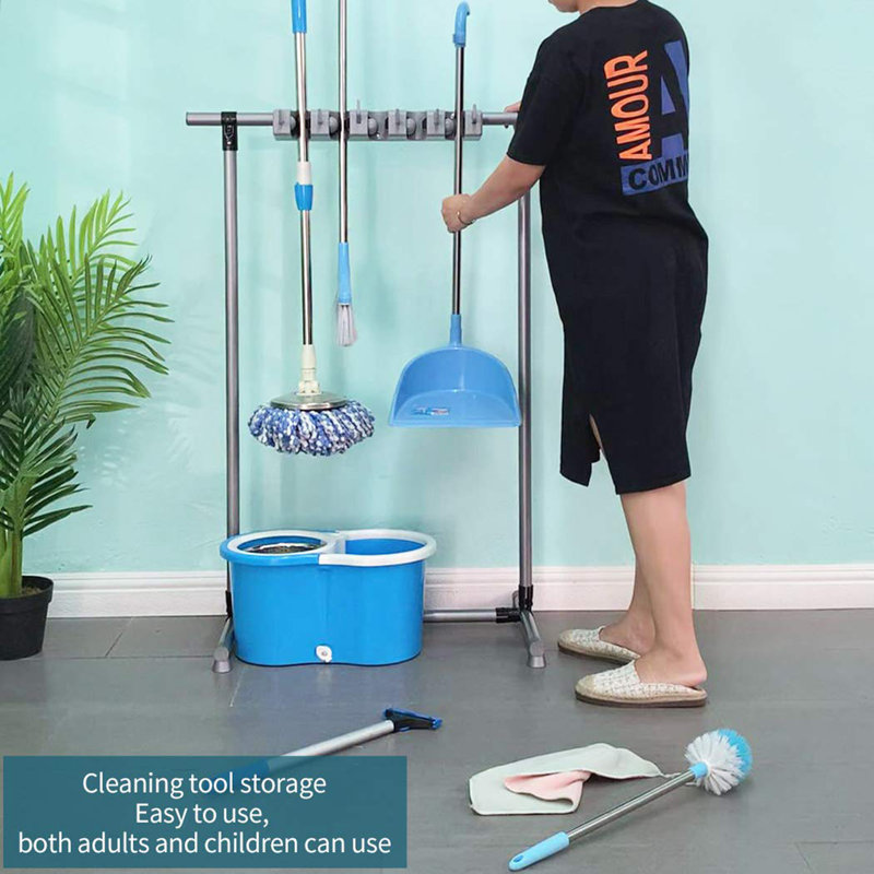 Rangement pour outils de nettoyage au sol