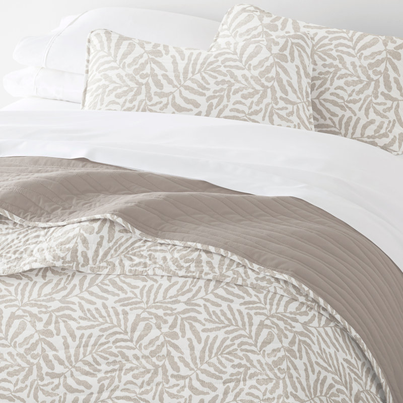Quilt Set- Lightweight - All Season Quilted Coverlet - Tossed Ferns, Taupe, King Quilt + 2 King Shams 