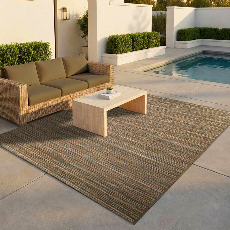 Tapis intérieur / extérieur rayé ivoire Ellenton, Rectangle 7 pi 10 po x 10 pi 9 po