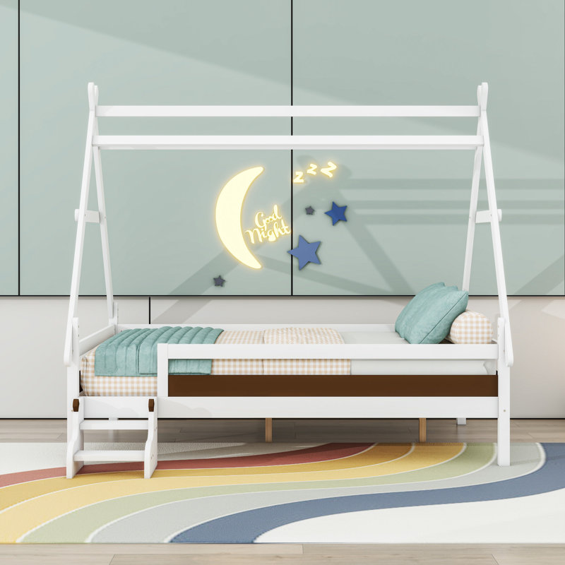 Lit en bois en forme de maison avec lattes, Blanc