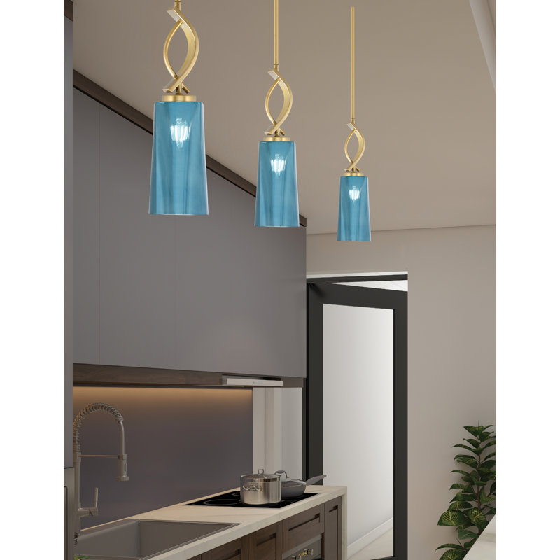 Suspension miniature Waldes Stem Hung, présentée en finition laiton New Age avec verre dégradé bleu de 12,7 cm (L) x 24,8 cm (H).