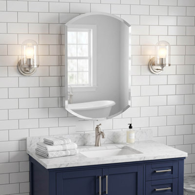 Armoire à pharmacie en miroir à miroir biseauté encastré et mural en aluminium l 20 po x H 32 po avec charnières à fermeture douce, finition aluminium