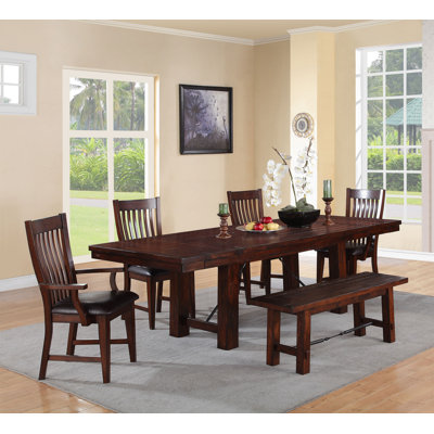 Maqueira Four Leg Dining Set