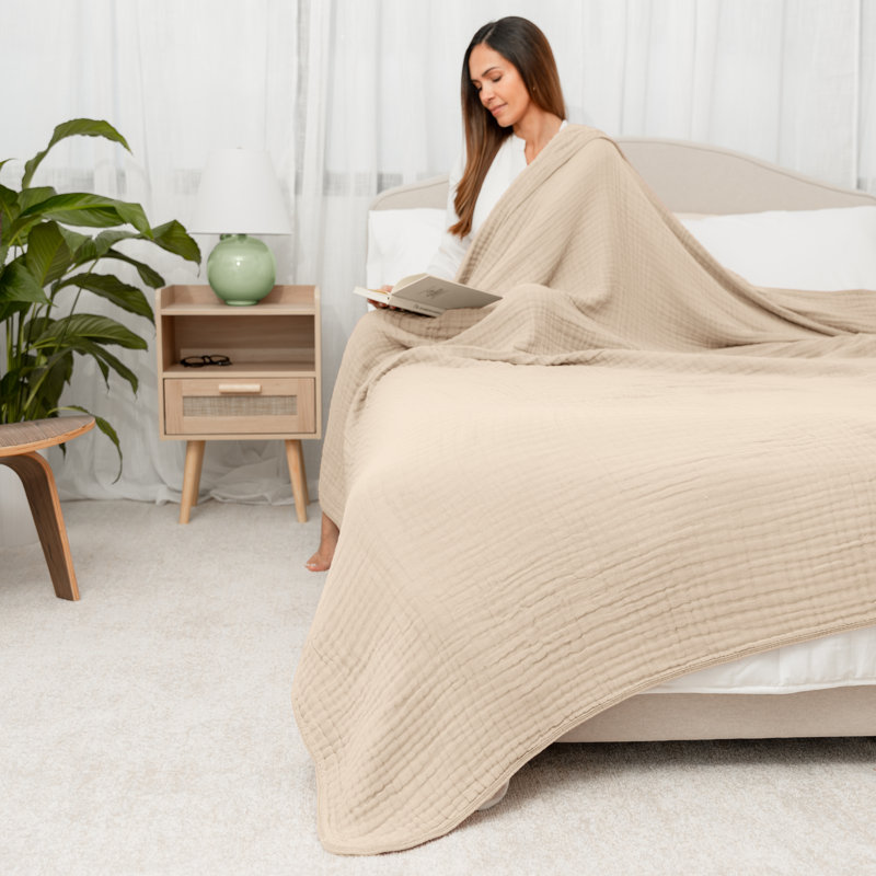Comfy Cubs Muslin Blanket King, 274 x 229 cm - Soft, Lightweight, Breathable Cotton Blanket - 6-Layered Muslin Fabric, Sand