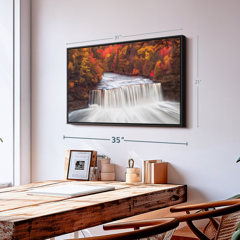 «Tahquamenon Falls in Autumn Wall Art», H 21 po x l 31 po