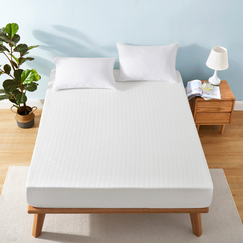Full Size Ice Silk Cooling Waterproof Mattress Protector