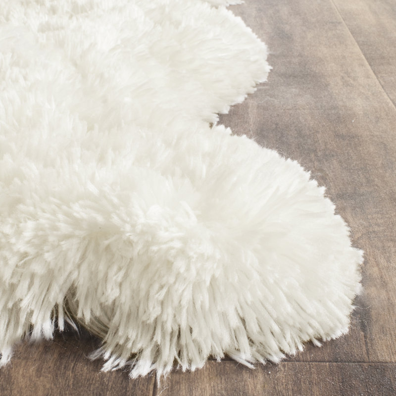 Orlinda Shag Hand Tufted Performance Solid Color Rug, Novelty 3' x 5'