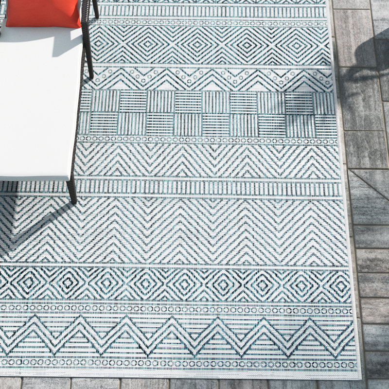Melillo Southwestern Turquoise Indoor/Outdoor Area Rug, Rectangle 6'7" x 9'6"