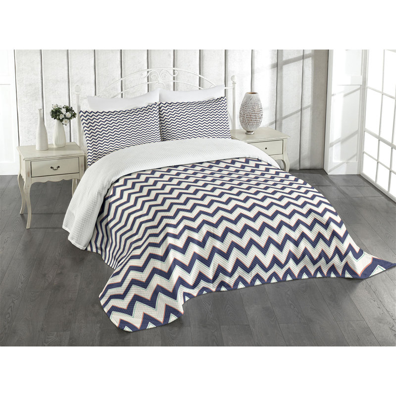Ambesonne Zig Zag Bedspread Set Geometric Retro Funky Multicolor, Queen Coverlet/Bedspread + 2 Standard Shams