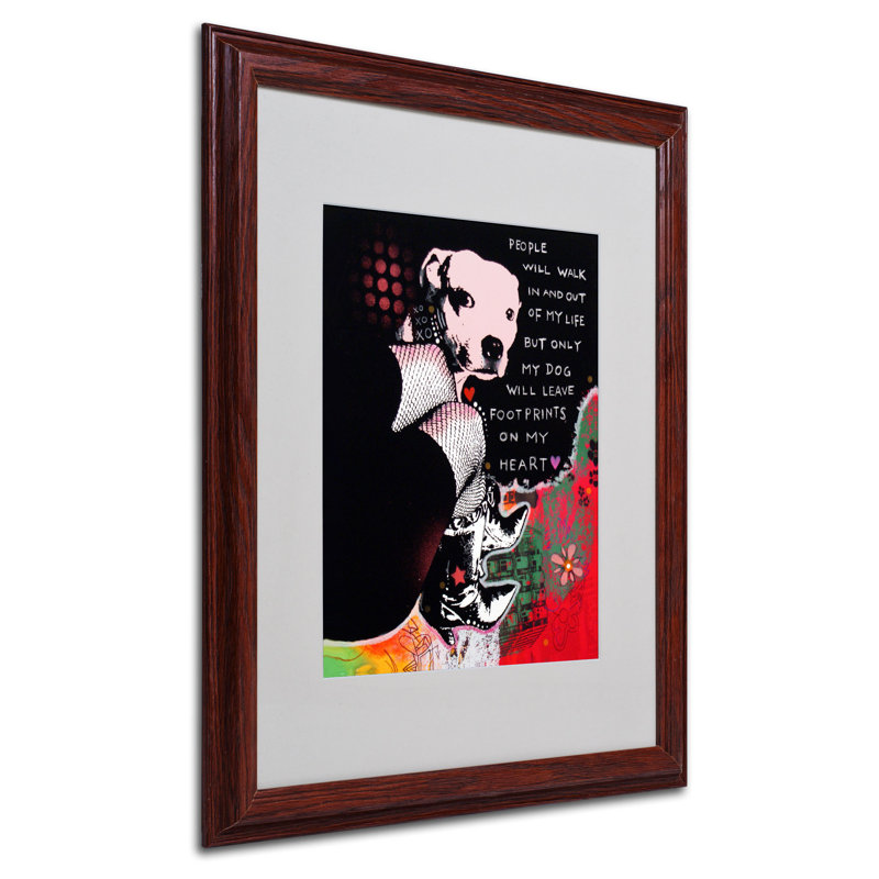 «Girl Best Friend» par Kuhnhenn, impression, H 20 po x l 16 po x P 0,5 po, Encadrement grain de bois, Blanc