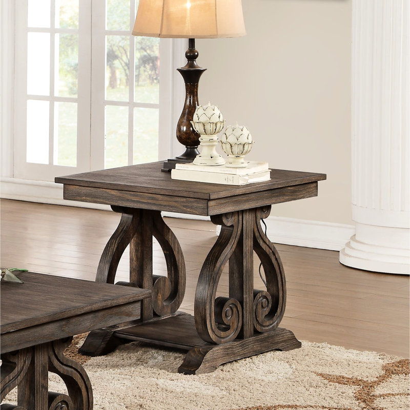 Table de bout en placage traditionnel avec base en chêne foncé classique