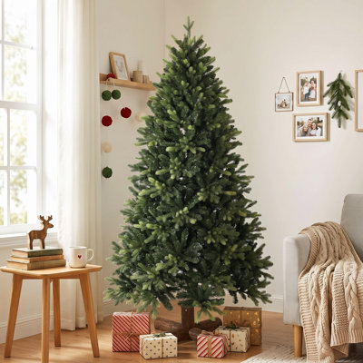 180' H Christmas Tree