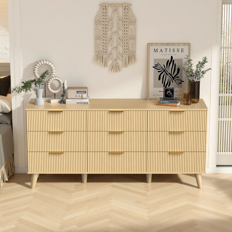 Commode 9 tiroirs cannelée en bois