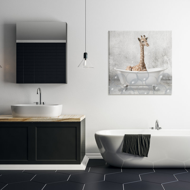 «Baby Giraffe Bath Time Cute Animal Design XL», art mural sur toile tendue par Kim Allen, H 30 po x l 30 po