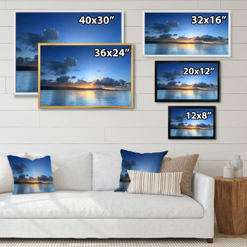 «Panoramic Dramatic Tropical Sunset Sky», reproduction sur toile, H 16 po x l 32 po x P 1 po, Cadre flottant doré