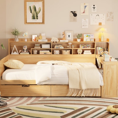 Lit de jour en bois naturel avec rangement efficace et bureau pour un espace de travail fonctionnel