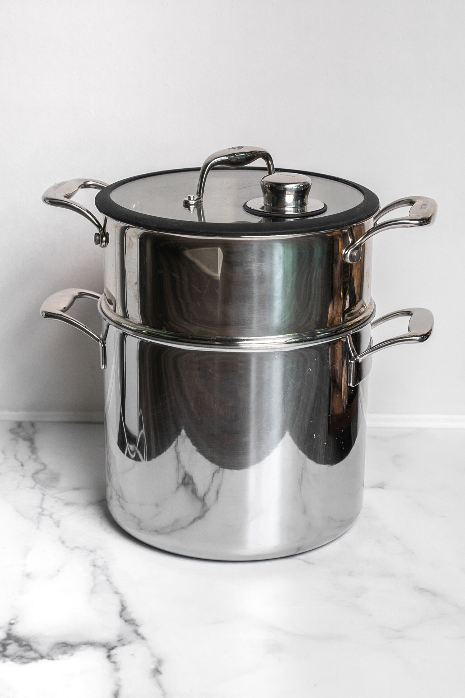 https://assets.wfcdn.com/im/18556206/compr-r85/1623/162315558/tuxton-home-128-qts-stainless-steel-steamer-pot-with-lid.jpg