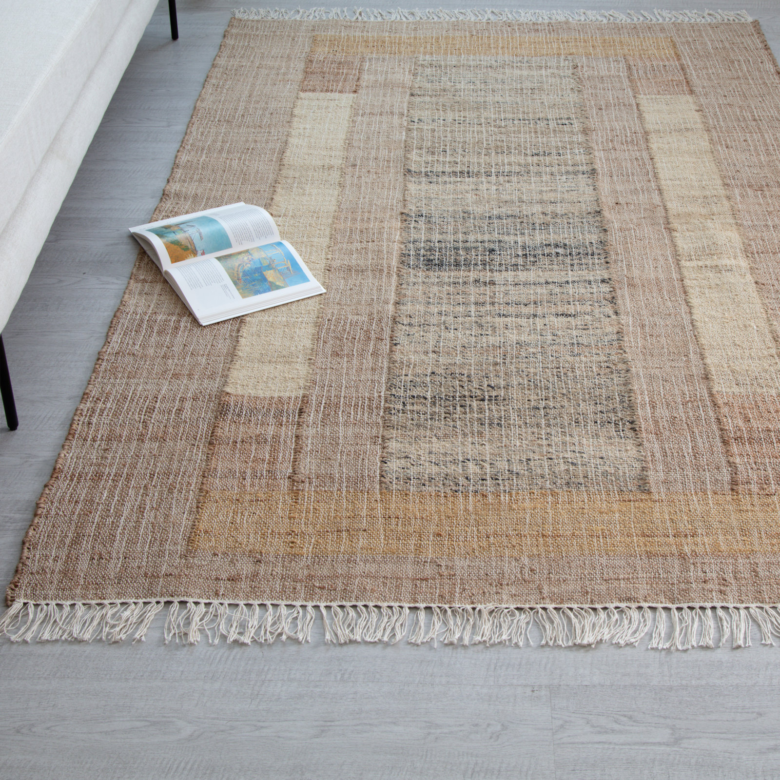 Misty Brown Ivory Geometric Jute Rug, Rectangle 8' x 10'