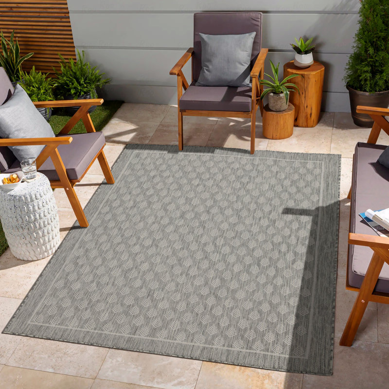Tapis intérieur / extérieur 7 pi 10 po x 10 pi 3 po, Rectangle 7 pi 10 po x 10 pi 3 po