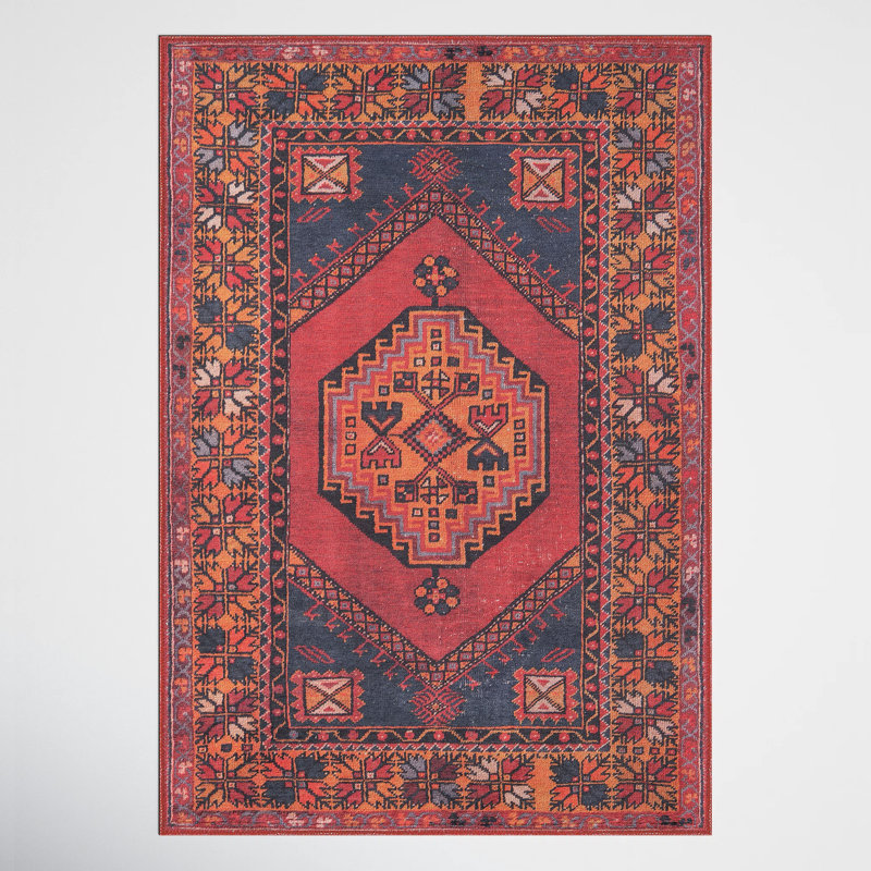 Isthia Oriental Indoor Rug, Rectangle 5' x 7'6"