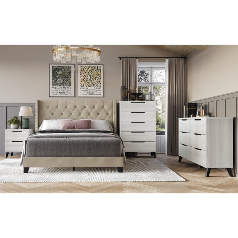 Ensemble de chambre à coucher à oreilles avec commode et commode Castle Place, Full