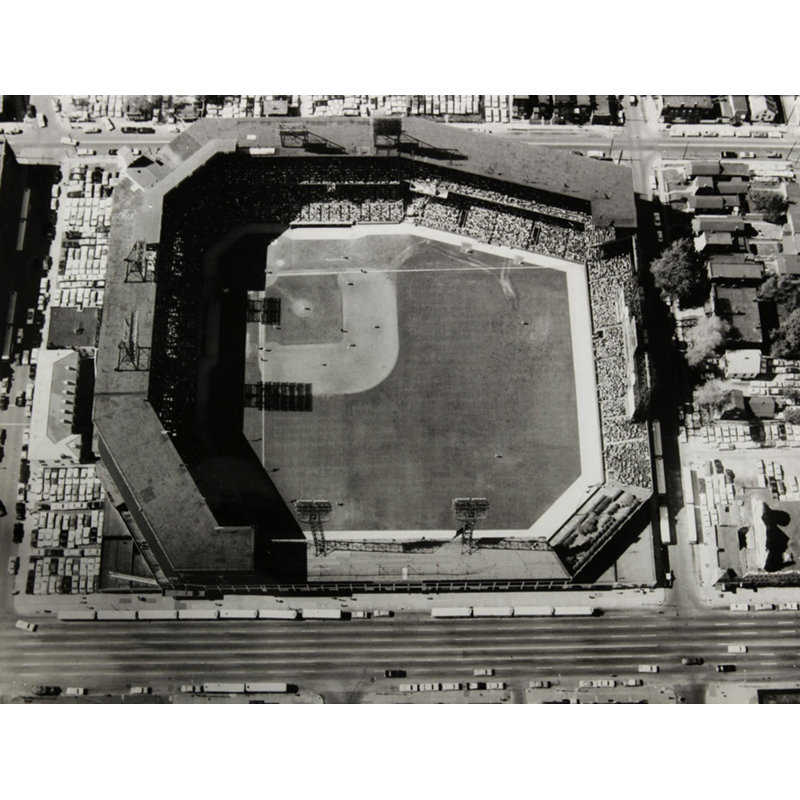 Sportsman's Park, H 18 po x l 24 po