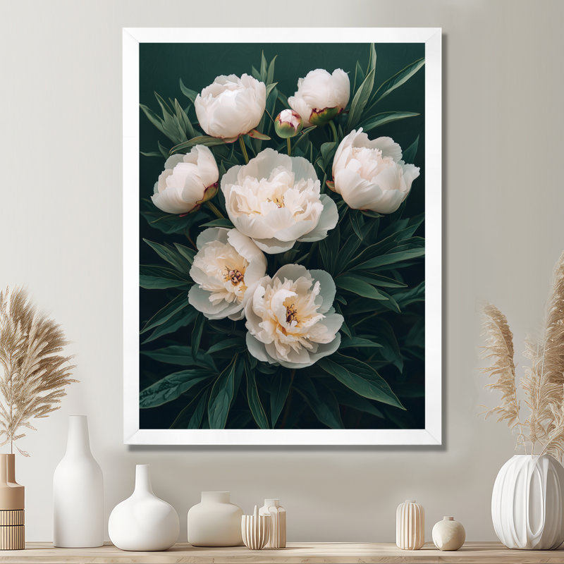 Beese - Floral Canvas Wall Art, H 32 po x l 24 po, Reproduction encadrée sans passe-partout, Blanc