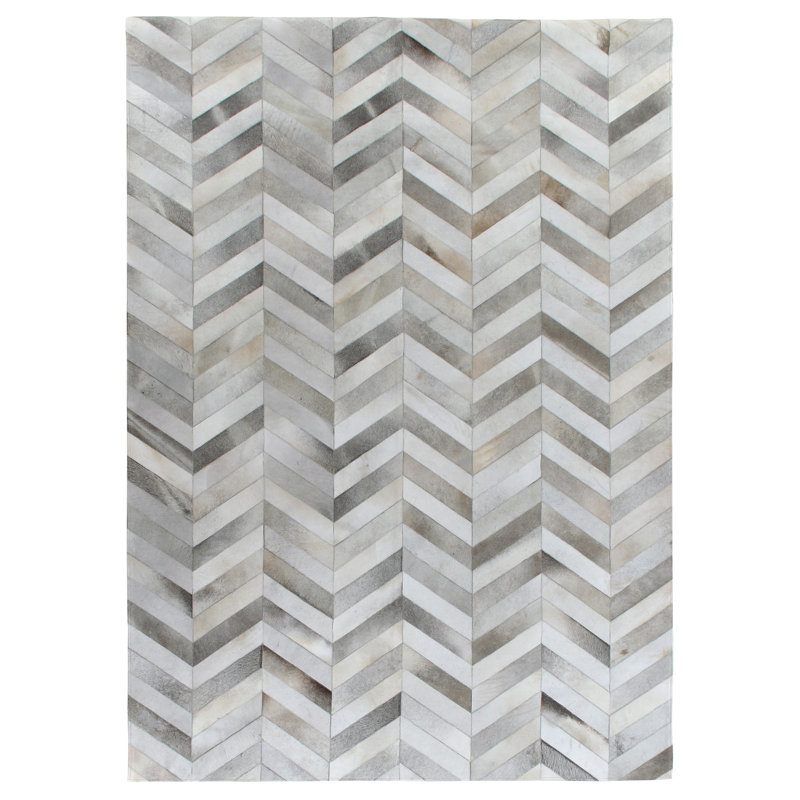 Natural Hide Cowhide Chevron Area Rug, Rectangle 8' x 10'