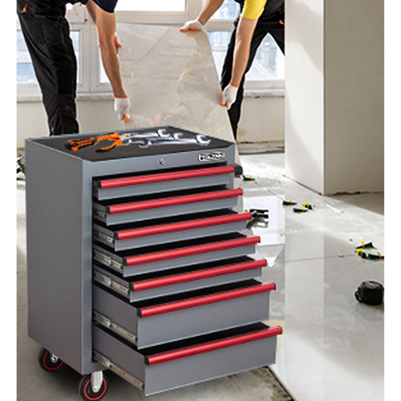 Armoire à outils 26,7 pouces à 7 tiroirs avec structure en acier robuste, 4 roulettes lisses, glissières à roulement et verrou à clé, gris brun, acier au carbone, équipé d'un système de verrouillage silencieux,
