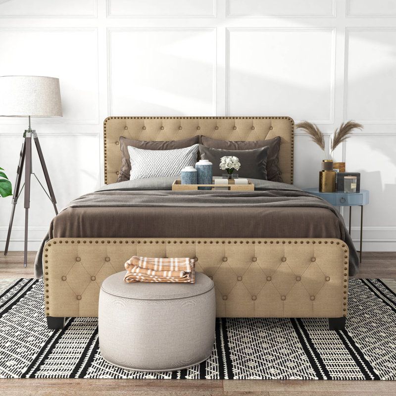  Ferris Tufted Upholstered Low Profile Standard Bed, Lit double, Brun