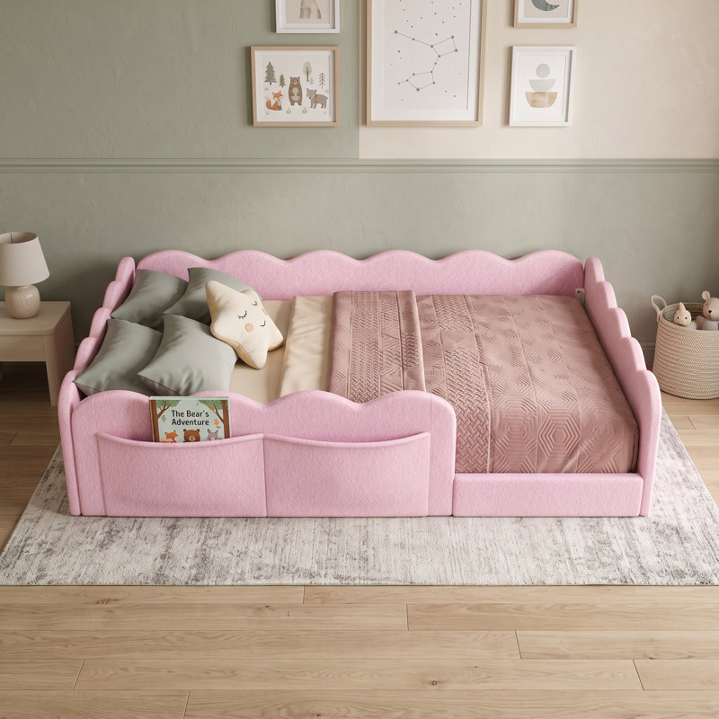 Lit de plancher rembourré avec garde-corps ondulés et poches de rangement latérales, Lit double, Rose