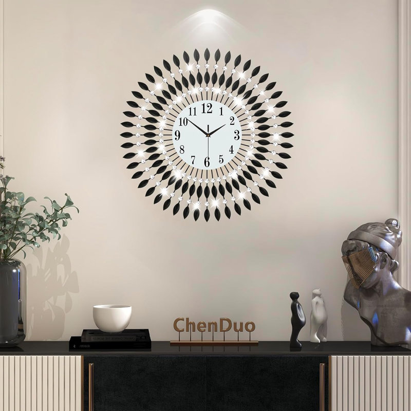 Horloge murale moderne 24 po, cadran en verre à cadre métallique, à piles pour la décoration intérieure
