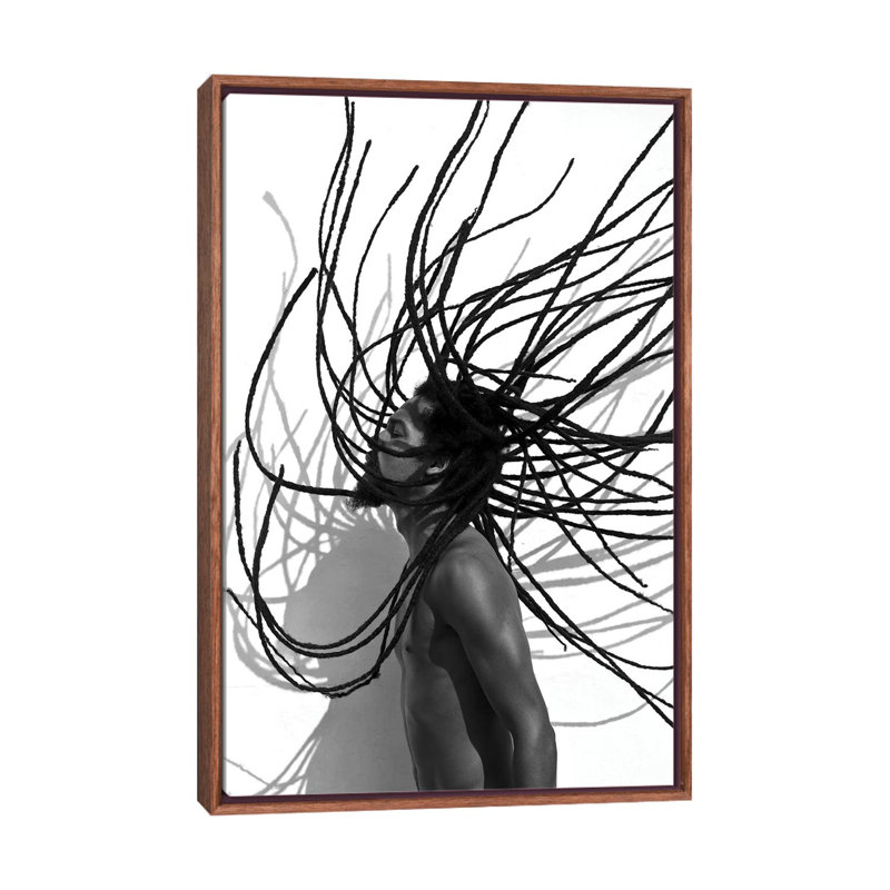 "Locs" par Gregory Prescott, impression, Pas de tapis, H 26 po x l 18 po x 1,5 po, Toile avec cadre en bois brun classique