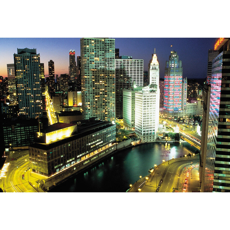 Centre-ville de Chicago la nuit, H 27 po x l 40 po