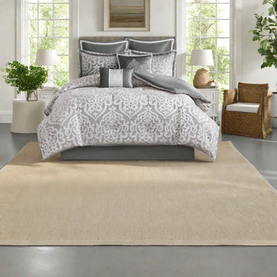 Ensemble de literie en jacquard luxueux, polyester hypoallergénique, design damassé élégant pour le confort de la maison