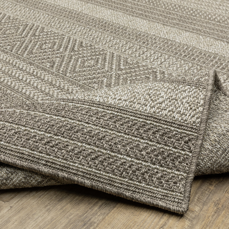 Striped Indoor / Outdoor Rug, Rectangle 9'10" x 12'10"