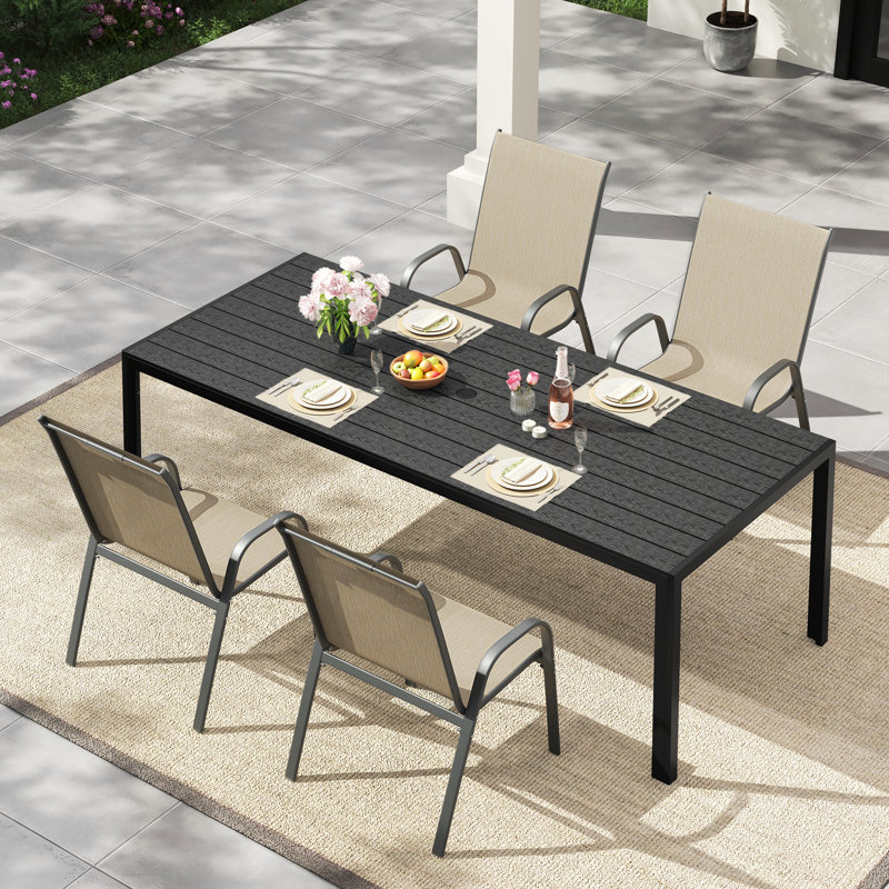 Ensemble de salle à manger d'extérieur pour 4 personnes, chaises empilables et table de salle à manger Hdpe 82,6 po, ensemble de salle à manger toutes saisons pour pelouse, jardin, cour