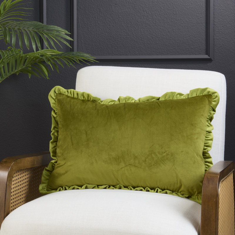 Housse de coussin décoratif en velours Ruffle Edge, Vert, 16 po x 24 po, Ne s’applique pas