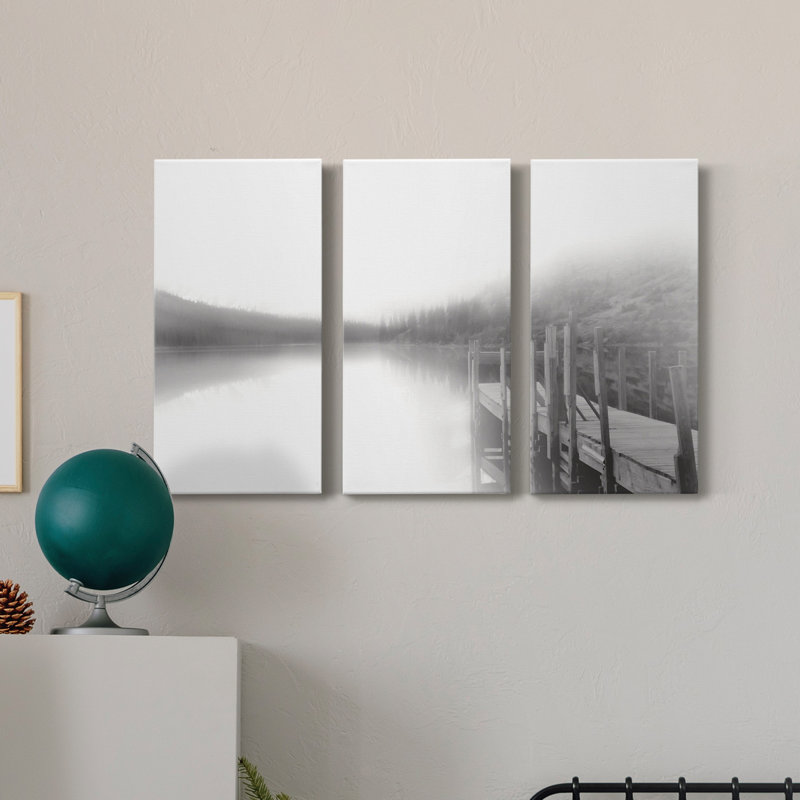 Mist on the Docks - Photographie sur toile tendue 3 pièces, H 48 po x l 96 po x P 1 po