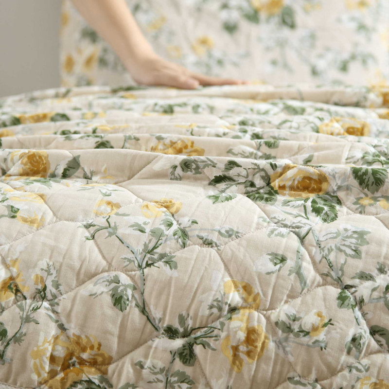 Laura Ashley Twin Reversible Cotton Quilt Set in Gold and Beige