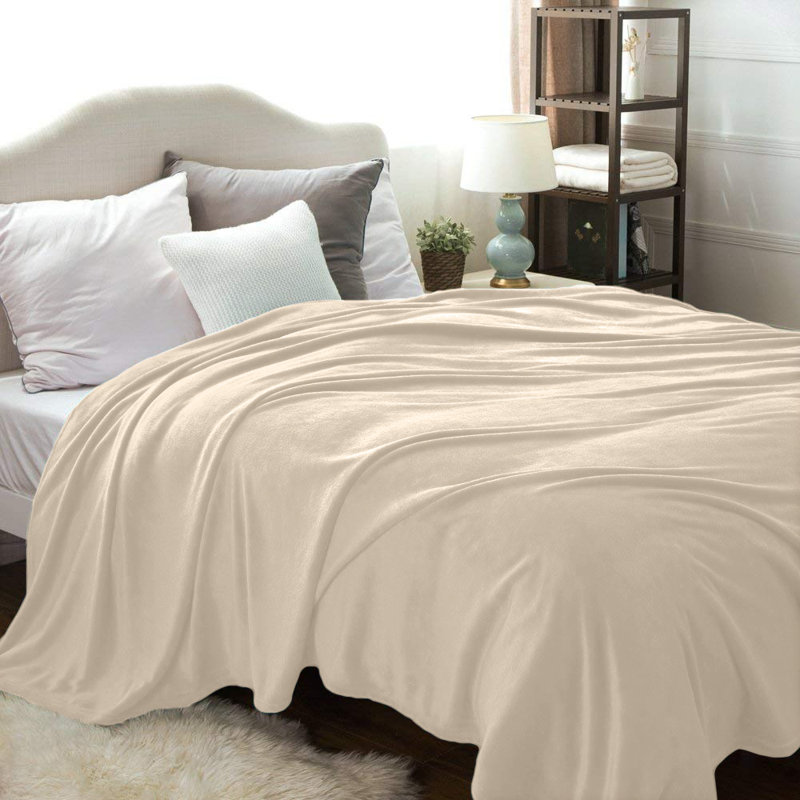 Couvertures en flanelle Kathy Ireland, Roi, Crème