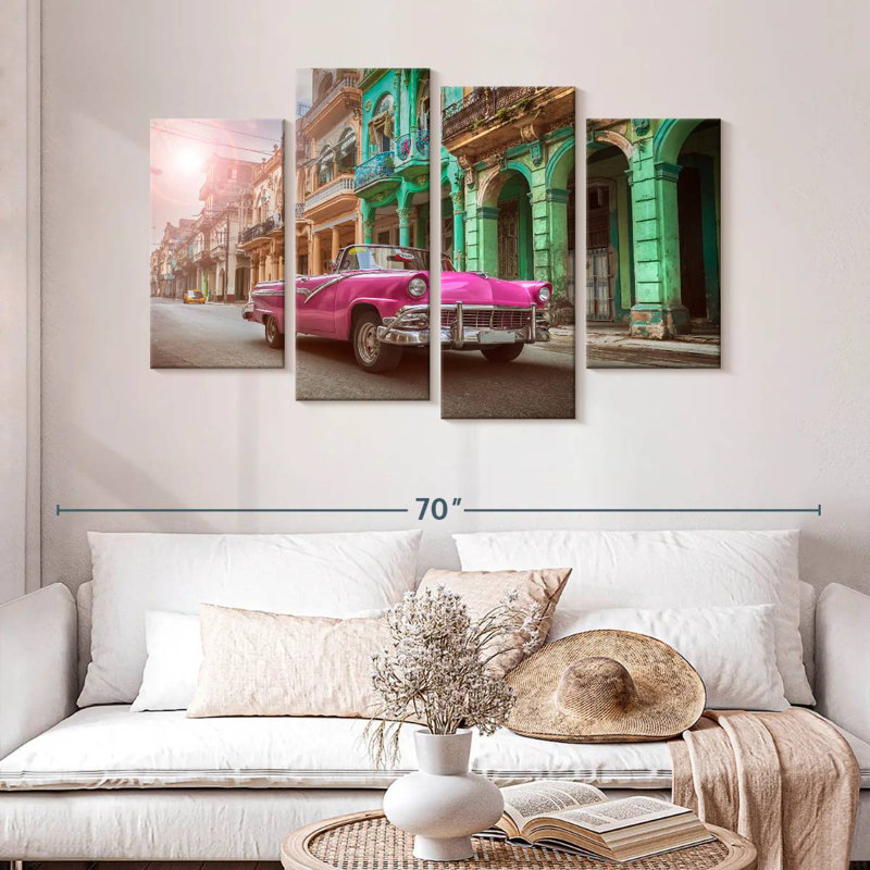 Voiture rose classique Mehar