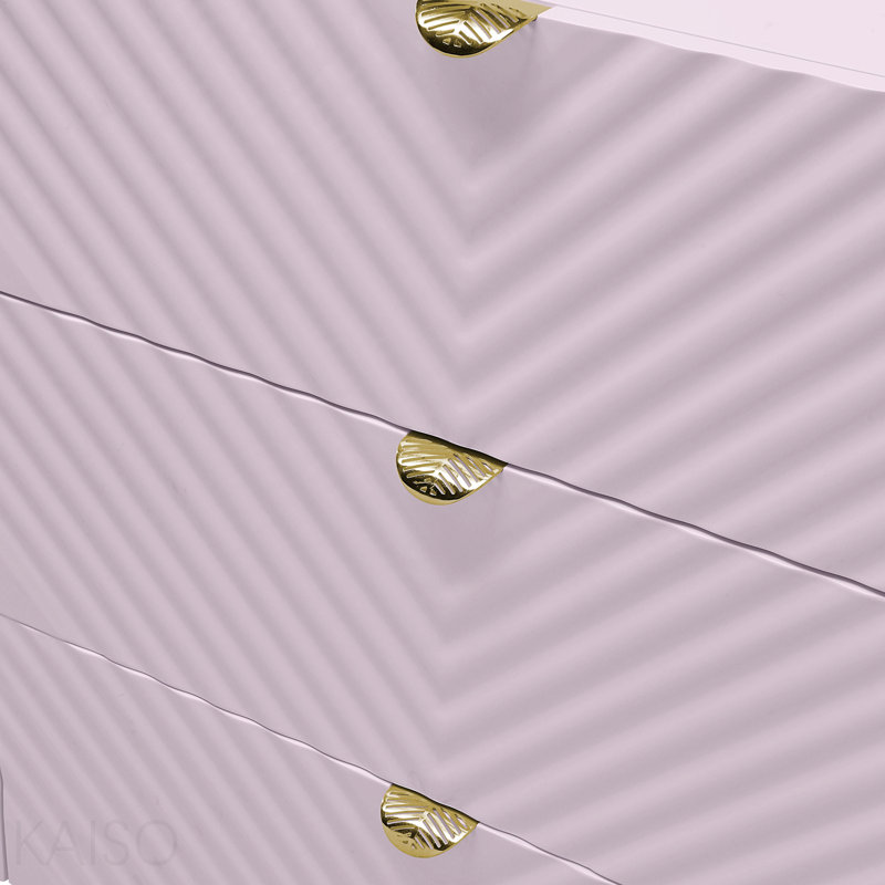 Commode rose à finition ultrabrillante