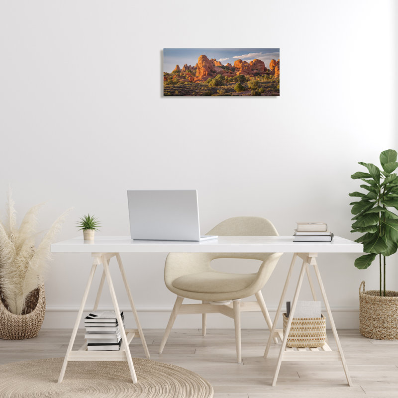 Art mural sur toile Pointed Canyon Buttes par Marty Hulsebos, H 10 po x l 24 po