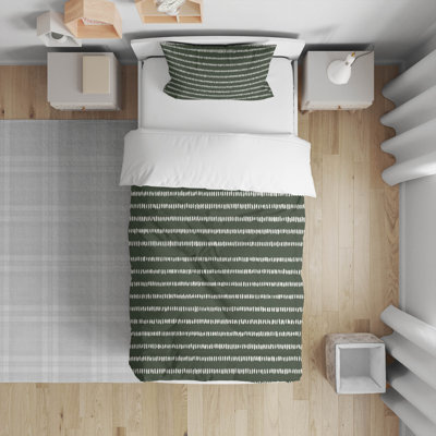 Scatter Row Decorative Lightweight Comforter Set