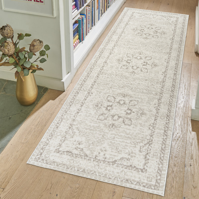 Trevi Remy Transitional Oriental Medallion Border Cream Plush Polyester Area Rug, Runner 2'7" x 8'