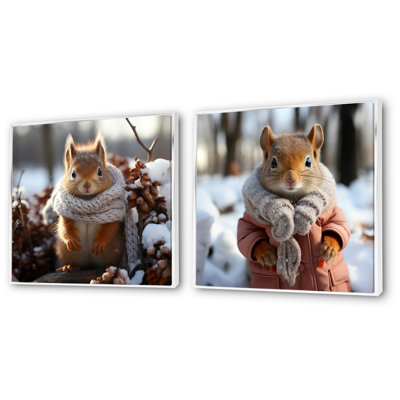 Mignon écureuil avec écharpe dans la neige I - ensemble de 2 décorations murales écureuil